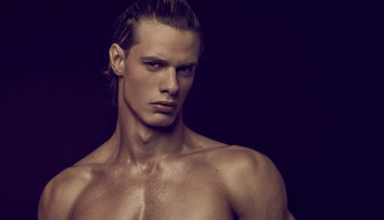 VIDEO Ionuț Radu, campion la înot și modelling