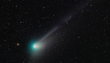 Misterioasa cometă C/2022 E3, care va trece pe lângă Pământ în februarie. Ce știm despre ea