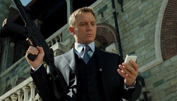 James Bond l-a facut un sex simbol, dar nu a fost intotdeauna atat de atragator. Transformarea uriasa a lui Daniel Craig