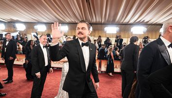 La 51 de ani, Leonardo DiCaprio, pregătit să se însoare? Ce a făcut, în premieră, la gala premiilor Oscar 2026!