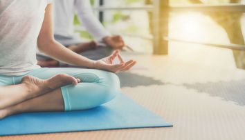 VIDEO Beneficiile masajului Thai Yoga