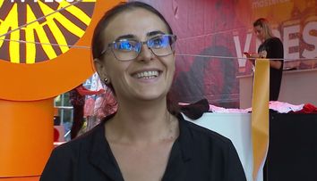 Summer Well 2019. Elisabeta Paraschiv a ”tradus” muzica în limbaj mimico-gestual VIDEO