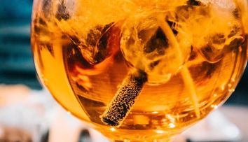 (P) Istoria whiskey-ului - Cum a ajuns aceasta bautura atat de apreciata?