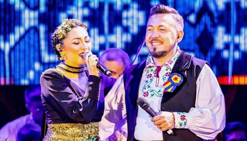 Andra s-a afișat cu fratele ei mai mare în ziua în care acesta a împlinit 46 de ani. Cine e Săndel Mihai