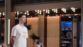 Masterchef 2024, 21 octombrie. Ce preparat a gătit din trei ouă concurentul care a câștigat „Șorțul de aur”. Chefii l-au taxat pe Cristian: „Nu mă așteptam să alegi o variantă ușoară”
