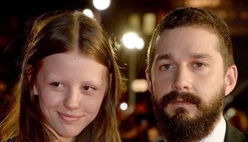 Starul din Transformers, Shia Labeouf si iubita lui s-au casatorit in secret. Vezi cum arata sotia actorului