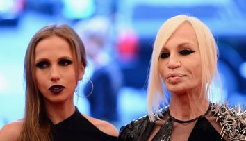 Fiica Donatellei Versace, o prezenta discreta. Cum arata Allegra, mostenitoarea celebrului imperiu 