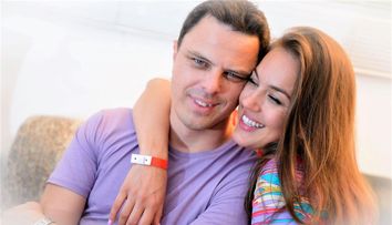 Markus Schulz, muzicianul care și-a luat soție din România, e cel mai bun DJ al Americii
