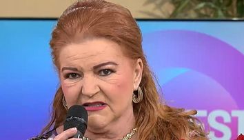Maria Cârneci a împlinit 70 de ani!
