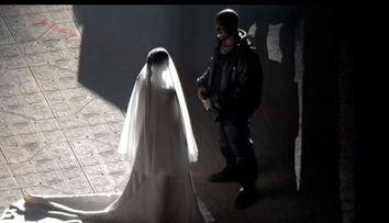 Kanye West și-a dat foc în timpul petrecerii, chiar în fața lui Kim Kardashian