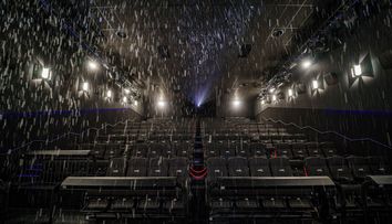 Mersul la cinema, revoluționat la Brașov