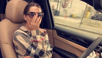 Angelina Jolie de România acuzată că a furat o brățară Louis Vuitton de 36.500 de euro la Cannes. Cum arată celebra influenceriță urmărită de 70.000 de oameni