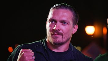 Campionul mondial la box Oleksandr Usyk îl provoacă pe Trump să locuiască o săptămână în casa sa din Ucraina: „În fiecare noapte zboară bombe” VIDEO