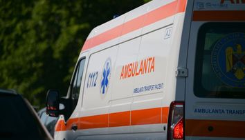Ce a putut spune fosta jurnalistă care a căzut în gol de la etajul 5, împreună cu fiica sa. Martorii fac dezvăluiri tulburătoare