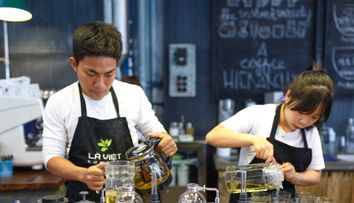 Odată cu redeschiderea restaurantelor creşte considerabil şi cererea de personal asiatic