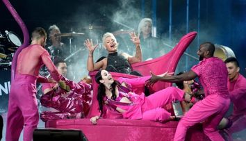 O tânără a născut pe stadion, în timpul concertului Pink de la Liverpool. Ce nume a primit fetița