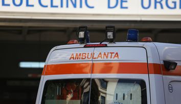O femeie de 34 de ani din Suceava a fost lovită de fulger. În ce stare se află acum