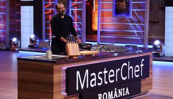 Bucătăria îl ajută să treacă mai ușor peste drama pe care a suferit-o. Constantin Neagu a pus suflet în preparatul său