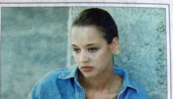 O recunoști? Așa arăta celebra vedetă din România când lucra la PRO TV și prezenta ProFashion. Acum se numără printre cele mai iubite prezențe din showbiz