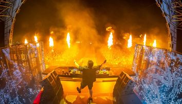 Peste 73.000 de participanți în cea de-a treia seară de Neversea. Tinie Tempah, Dimitri Vegas, Alok, Salvatore Ganacci, Sebastian Legere au transformat seara într-o petrecere eclectică