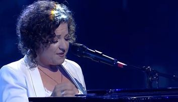 Românii au talent 2021 - semifinala 2. Elena Gatcin a tansmis emoții puternice interpretând melodia ”Spune-mi”
