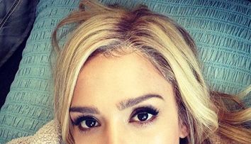 Jessica Alba, in lenjerie intima pentru 