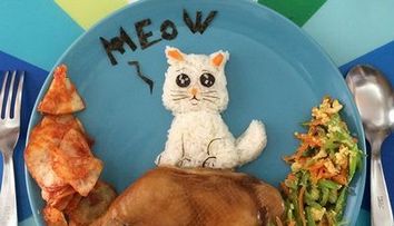 Ar putea primi diploma pentru cea mai buna mama. O femeie isi surprinde in fiecare zi copiii cu cele mai inventive preparate - FOTO