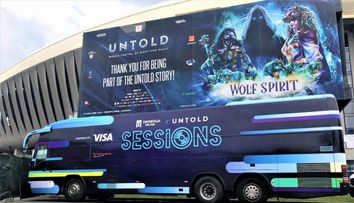 Artiștii de la UNTOLD mixează muzică în studioul mobil DeMoga Music