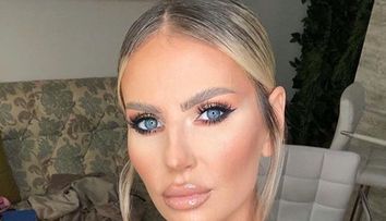 Andreea Bănică, imagine provocatoare pe Instagram! Cum s-a lăsat fotografiată în cadă