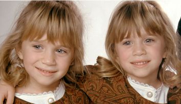 Mary-Kate și Ashley Olsen, apariție rară. Cum arată celebrele gemene la 32 de ani