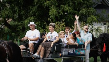 Concurenții MasterChef 2024 ajung într-un ținut de poveste și vor găti pentru Ansamblul Junii Sibiului: „Oaspeții vor decide cine câștigă prima probă pe echipă din acest sezon!”