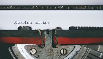 (P) Top 5 scriitoare apreciate la nivel național