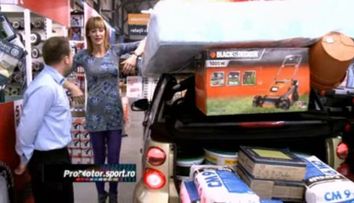Micutul Smart Cabrio, incarcat pana la refuz! Afla cate lucruri incap in cea mai mica masina