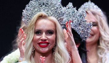 Miss Rusia, criticată dur pe rețelele sociale. Unii nu o consideră demnă de acest titlu