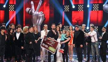 Mihai Chitu a devenit noua Voce a Romaniei, iar ProTV a castigat din nou lupta pentru audienta, in cea de-a doua seara de Craciun