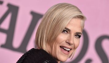 Medicii i-au spus să se pregătească pentru ce e mai rău, dar viața i-a oferit o a doua șansă. Selma Blair, despre lupta cu scleroza multiplă: „Voi trăi mai mult decât am crezut!”