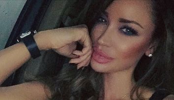 Bianca Dragusanu, prima imagine dupa nasterea fetitei sale. Cum arata vedeta si in ce ipostaza s-a lasat fotografiata