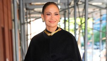 Jennifer Lopez a atras toate privirile la New York într-o pereche de pantofi creați de un brand românesc