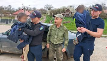 „Circa trei kilometri le-am transportat în spate”. Primele declarații ale pădurarului Aurel Frandeș, după ce le-a salvat pe cele două fetițe date dispărute în Târnăveni