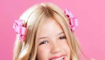 Epilat inghinal, manichiura si bronz fals pentru copii. Uite ce se intampla in saloanele cosmetice din SUA