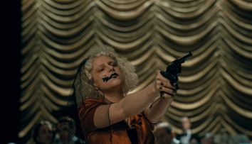 „Mireasa!”, filmul cu staruri premiate și nominalizate la Oscar ajunge în România. Când are premiera în cinema