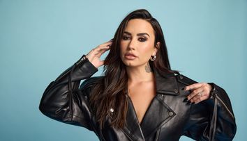 Demi Lovato a transmis un mesaj comunității non-binare. Artista a fost forțată să-și explice decizia de a reveni la pronumele „ea”