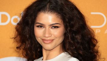 Zendaya, definiția eleganței într-o rochie cu decupaje la premiera Dune 2. Actrița a fost în centrul atenției