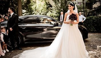 Adelina Pestrițu își licitează rochia de mireasă pentru modernizarea Spitalului Județean din Câmpulung-Muscel