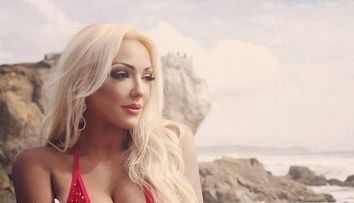 Alexandra Harra s-a facut de ras chiar de ziua ei. Putine femei ar indrazni sa-si faca o asemenea schimbare de look