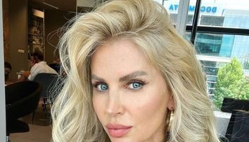 „Ăsta-i fizic de Playboy!”. Cum s-a fotografiat Andreea Bănică în valurile mării