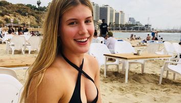 Eugenie Bouchard, imaginea ”din culisele” unui pictorial pe plajă