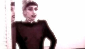 Lady Gaga isi arata sanii in GaGavision 41!