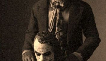 Jokerii lui Heath Ledger si Jack Nicholson in aceeasi poza. Povestea din spatele imaginii care aduce impreuna doua legende ale filmului