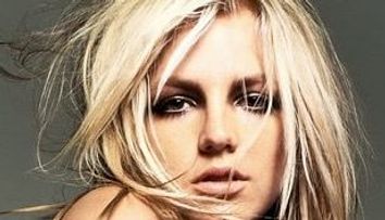 Britney Spears s-a logodit!